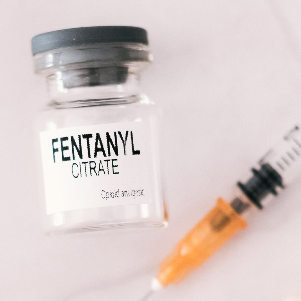 UF scientists discover way to alter fentanyl, making the potent pain  reliever safer - UF Health